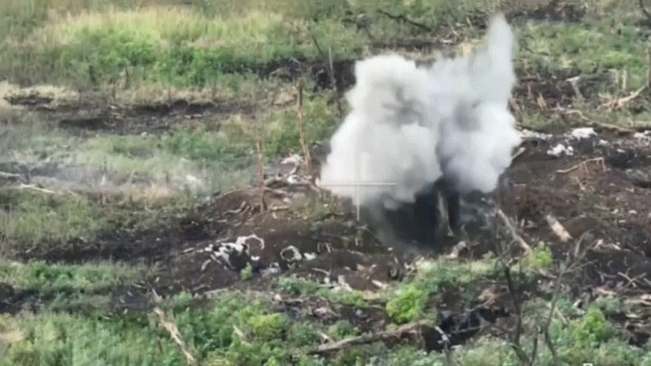 Ошметки украинской формы: боевиков теснят и ликвидируют