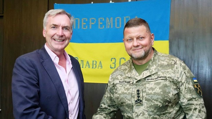 Начштаба обороны ВС Великобритании встретился с главкомом ВСУ