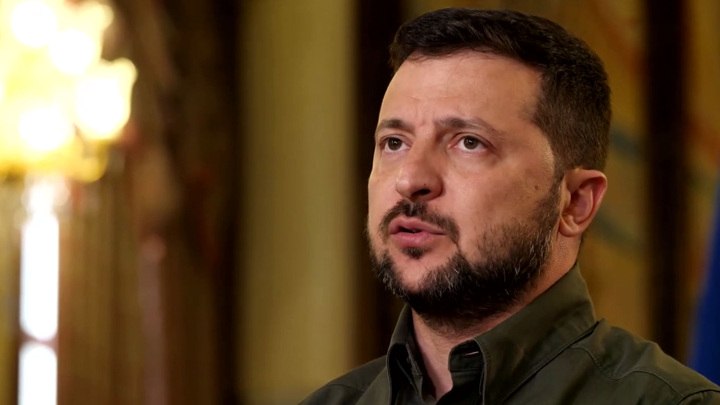 Отстаивать демократию Зеленский готов за пять миллиардов