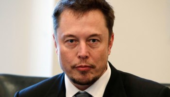 Илон Маск отключился после русской водки